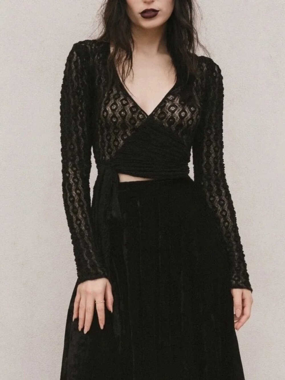 Urban Outfitters Edgy Black Lace Wrap Top in Women's XS in EXCELLENT CONDITION